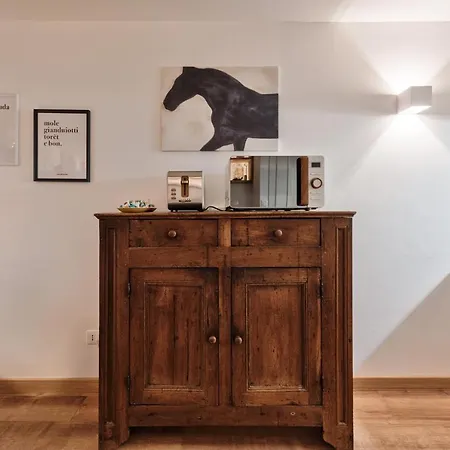 Apartment Corte Des Ambrois By To Art Turin