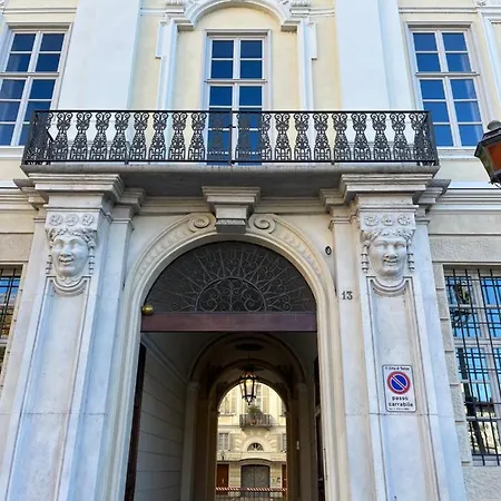 Corte Des Ambrois By To Art * Torino