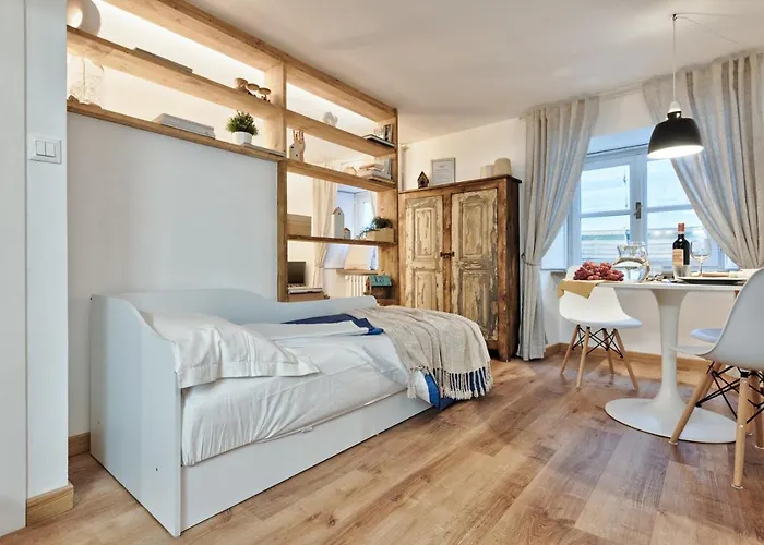 Corte Des Ambrois By To Art Apartment
