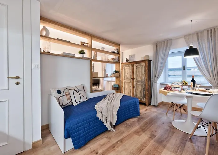 Apartman Corte Des Ambrois By To Art